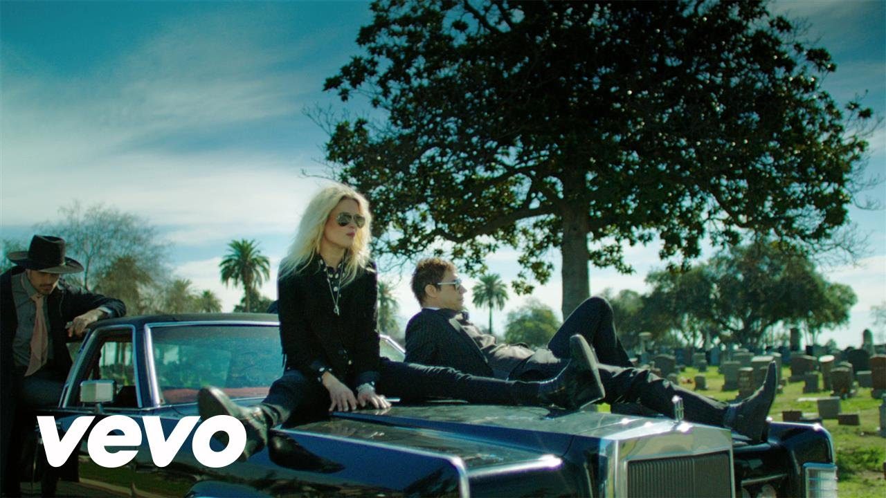 The Kills – Doing It To Death