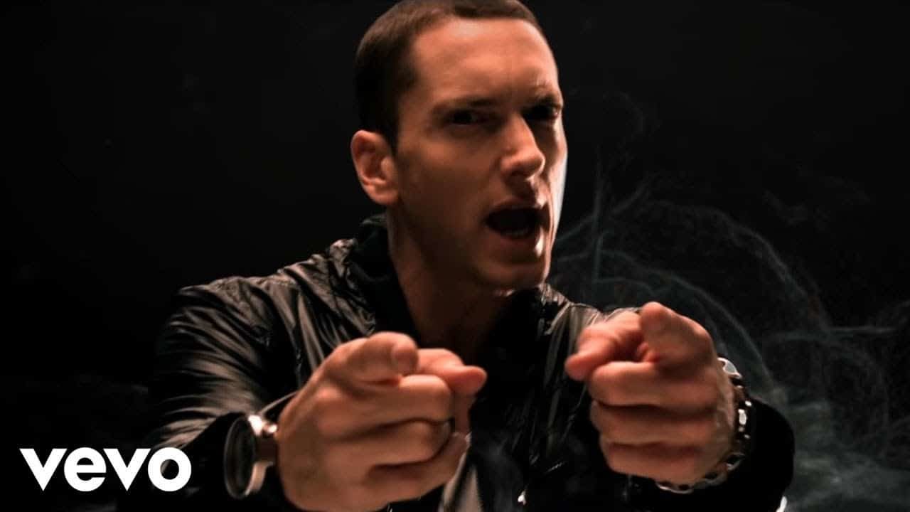 Eminem – No Love
