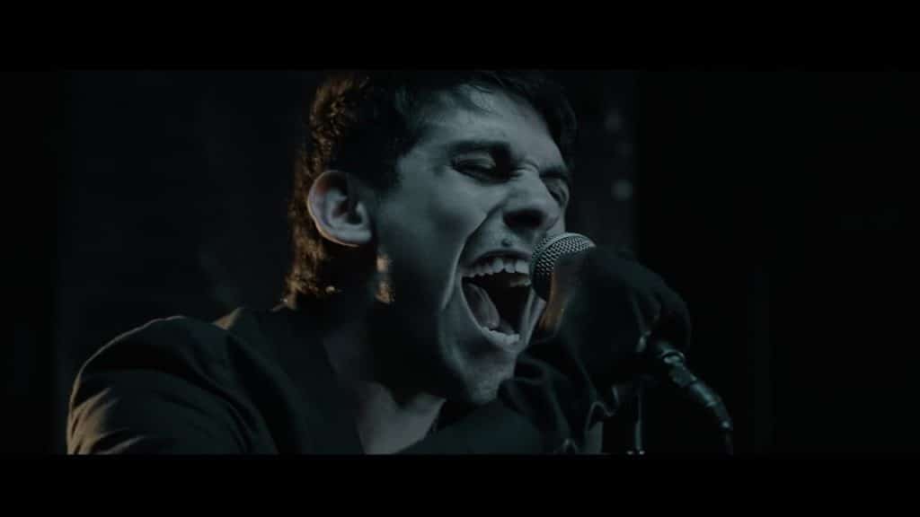 Crown The Empire – In Another Life (Featuring Courtney LaPlante)